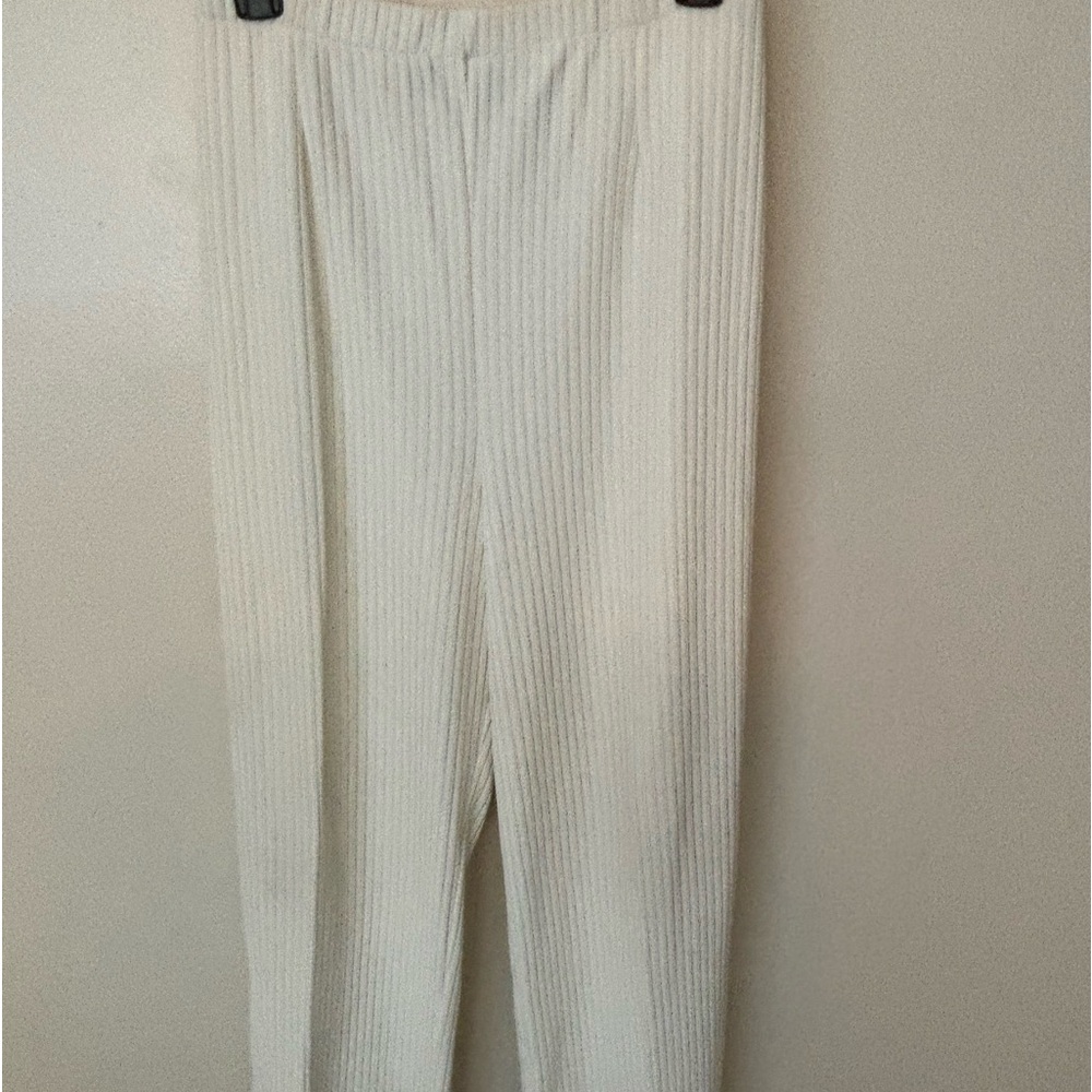 Virginie Paris Ivory light weight knit pants.